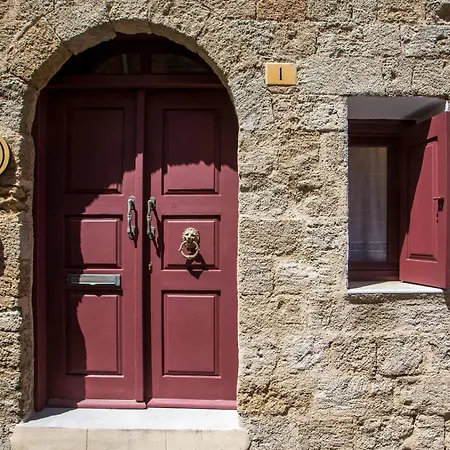 Alexandras Stone House Hébergement de vacances